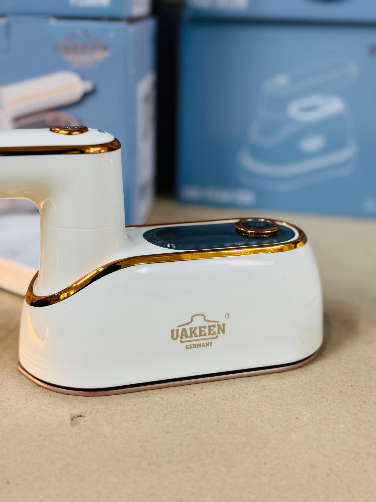Uakeen Mini Handheld Steam Iron ZL-212G