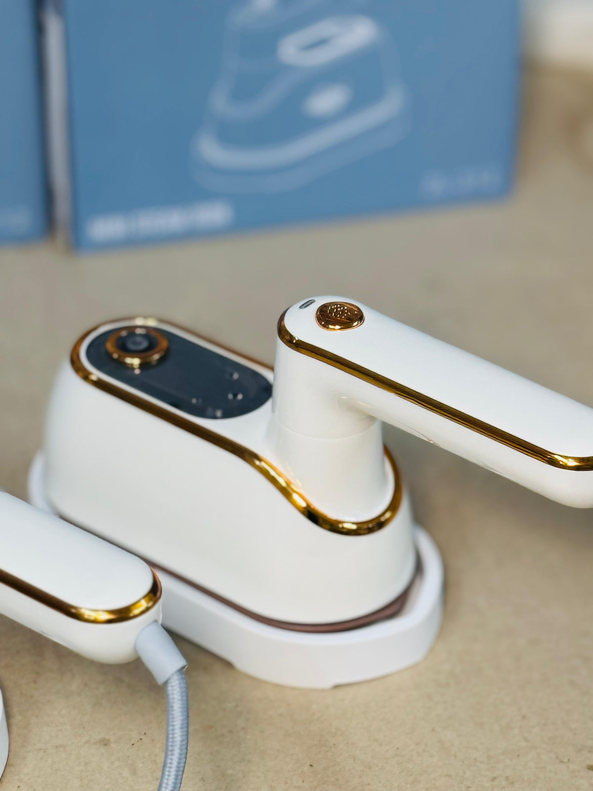 Uakeen Mini Handheld Steam Iron ZL-212G