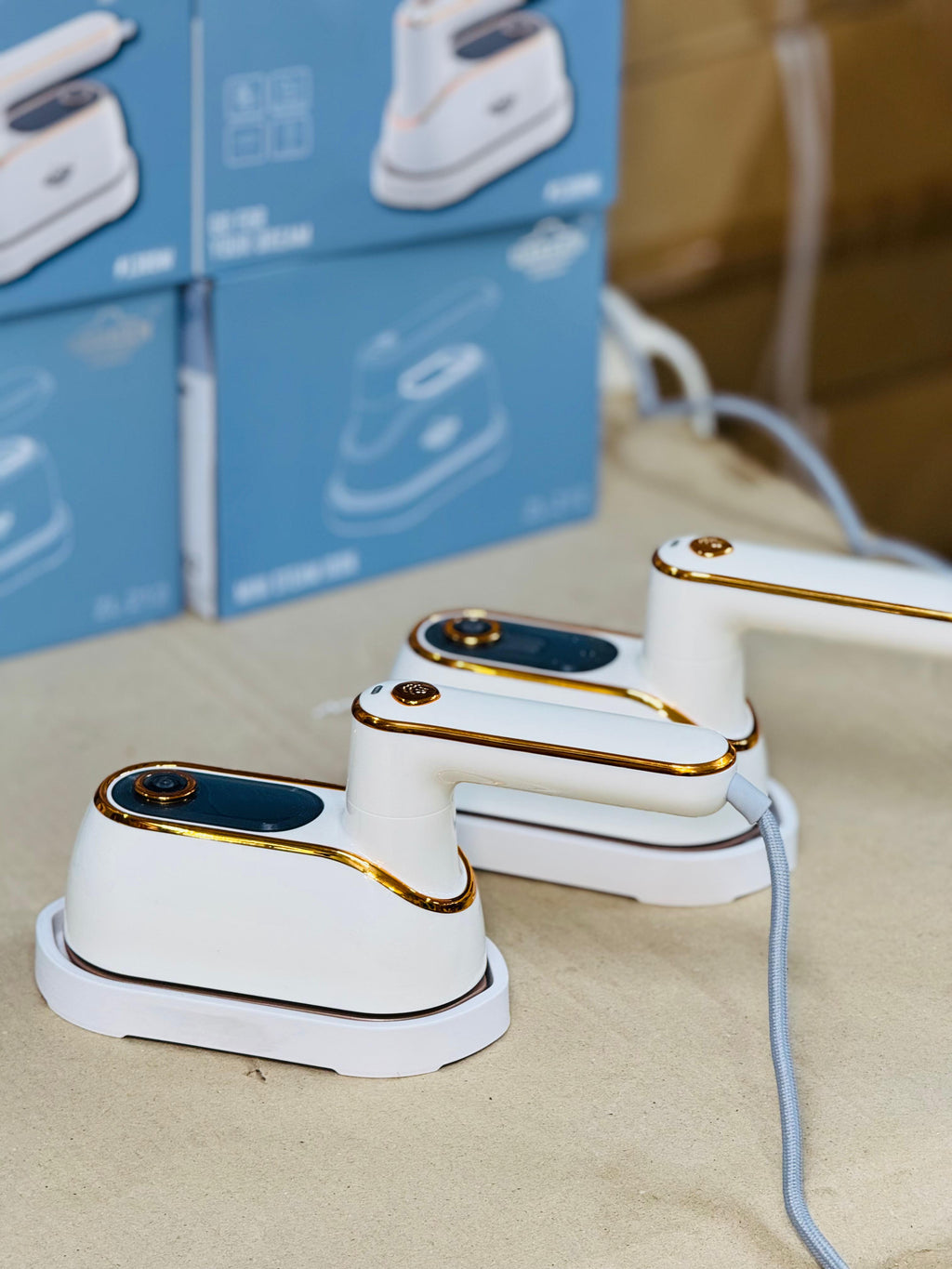Uakeen Mini Handheld Steam Iron ZL-212G